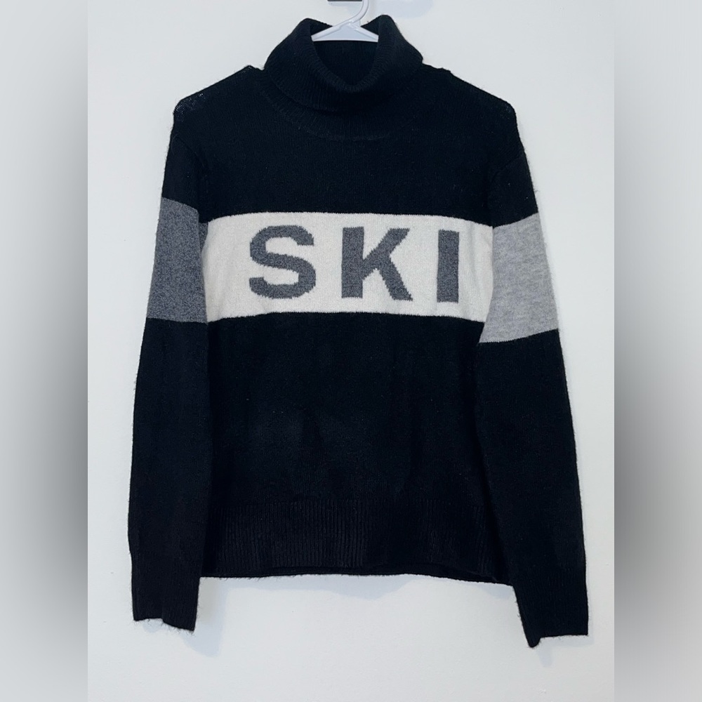 NEW CeCe “SKI” Turtleneck Sweater Colorblock Graphic Cozy Long Sleeve Trendy